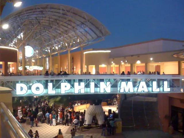 Miami Heat Store — Dolphin Mall - 2 tips