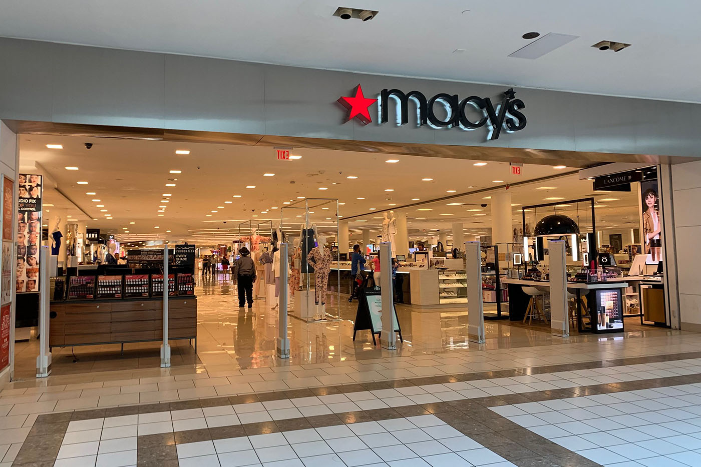 Macy's Flagship store at Dadeland Mall in Miami, FL