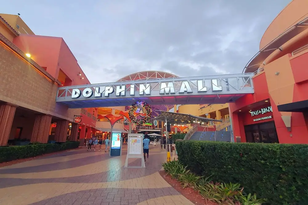 Dolphin Mall i Miami, Florida